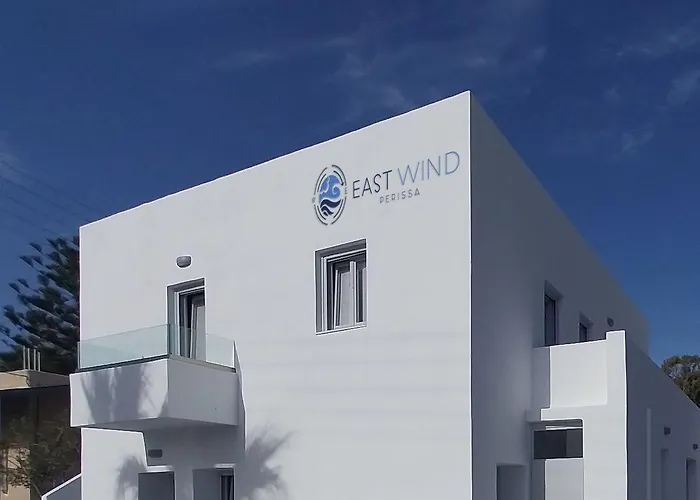 Hotel East Wind *