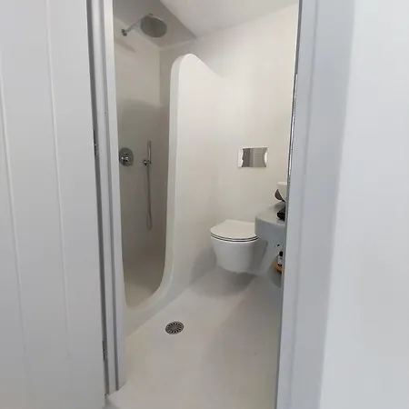 East Wind Perissa (Santorini)