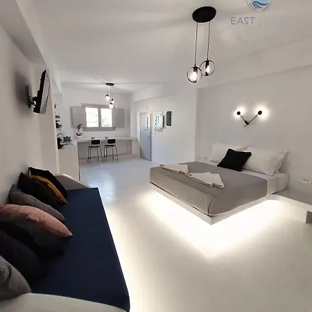 Hotel East Wind Perissa (Santorini)