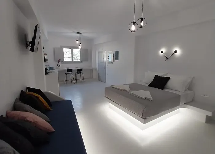 Hotel East Wind Períssa