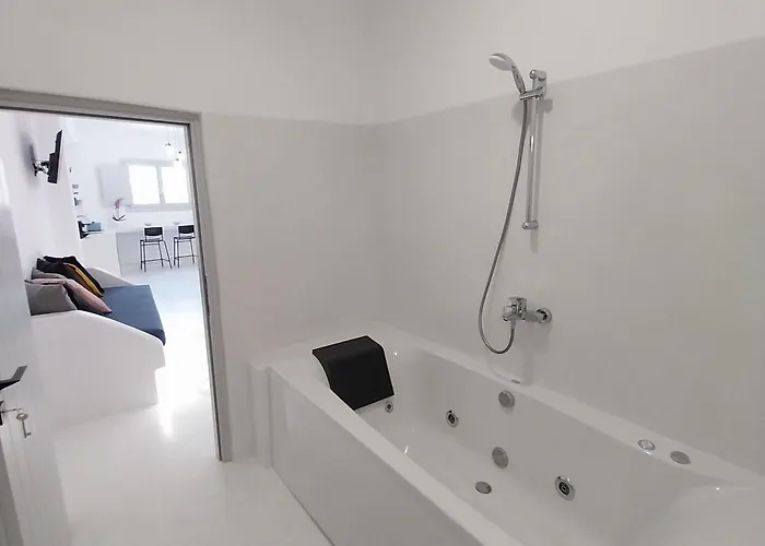 Hotel East Wind Períssa