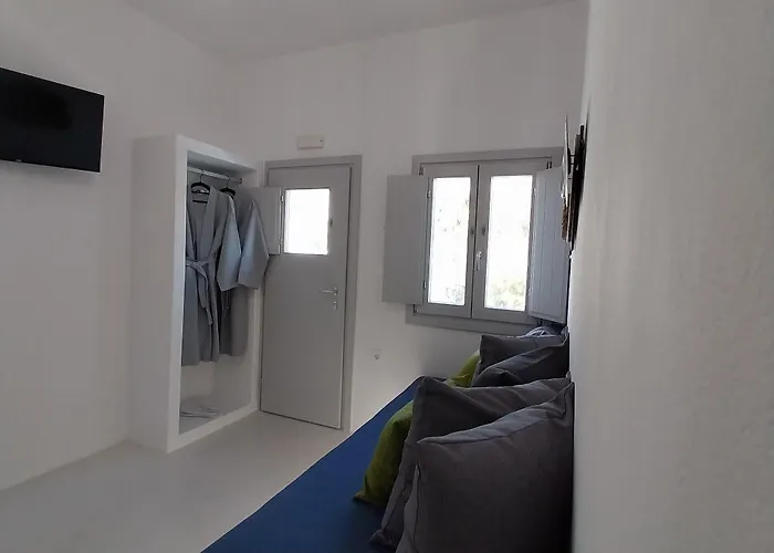 East Wind Hotel Períssa