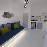 East Wind Otel Perissa (Santorini)