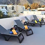 East Wind Otel