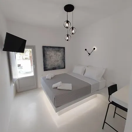 Отель East Wind