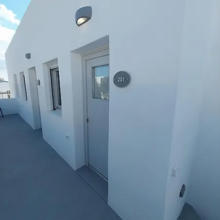 East Wind Hotel Perissa (Santorini)