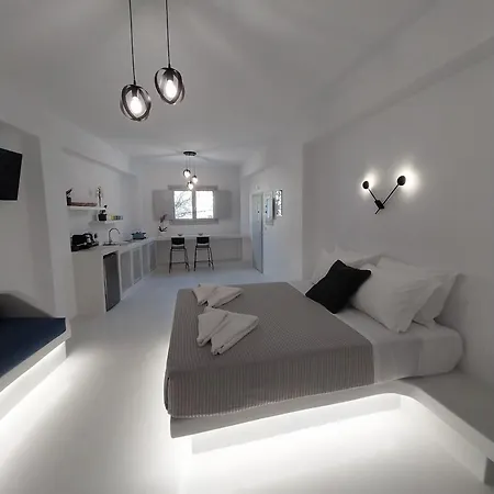 Отель East Wind *