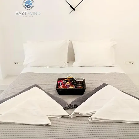 East Wind Perissa (Santorini)