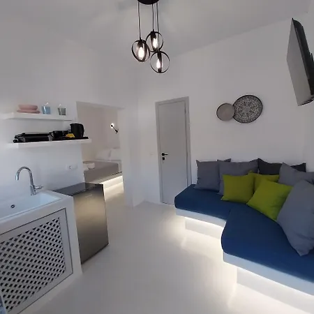 Отель East Wind