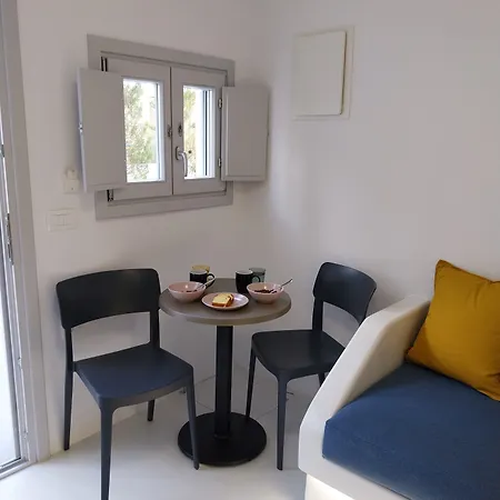 East Wind Перисса