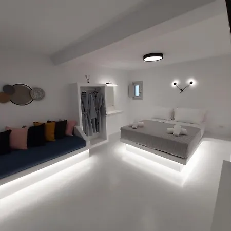 Hotel East Wind Perissa (Santorini)