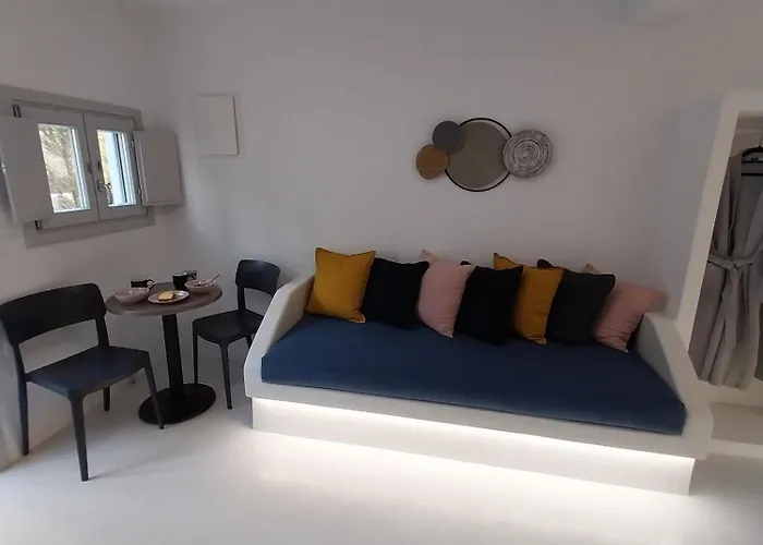 Hotel East Wind Perissa (Santorini)