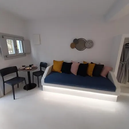 Szálloda East Wind Perísza