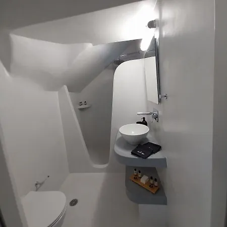 Szálloda East Wind *