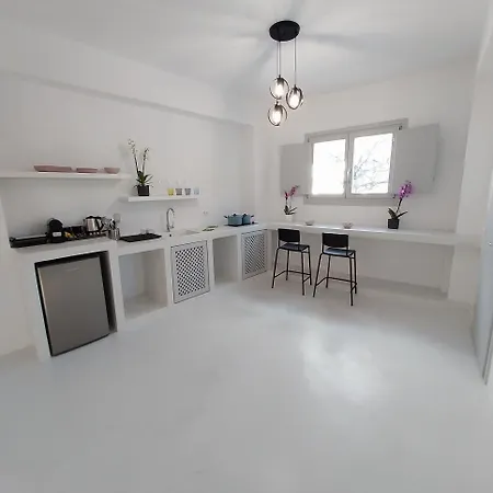 Hotel East Wind Perissa (Santorini)