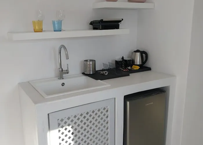 Hotel East Wind Perissa (Santorini)