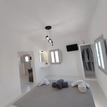 East Wind Hotell Perissa (Santorini)